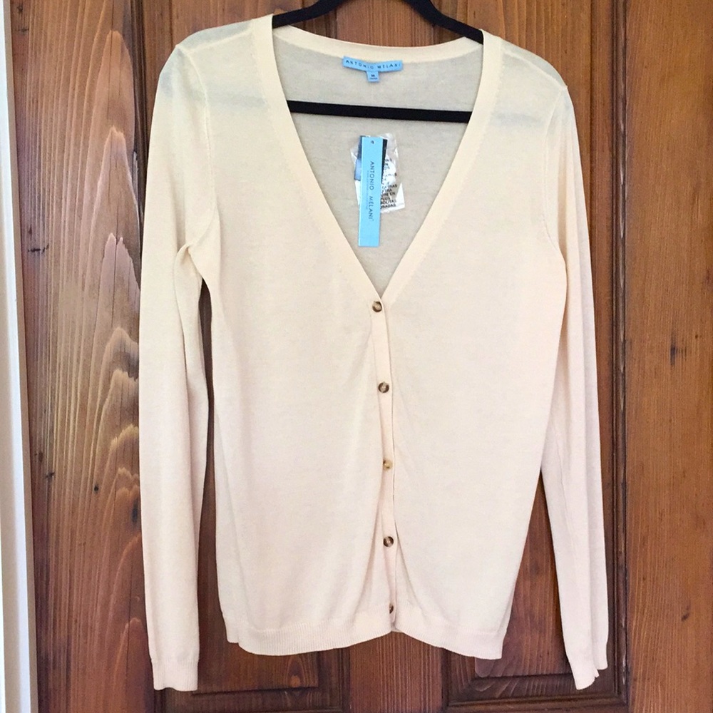 Antonio Melani Women’s medium sweater size Medium